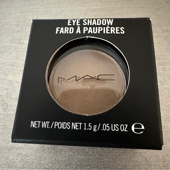 NWOT MAC ERA Satin Eyeshadow - Picture 3 of 3